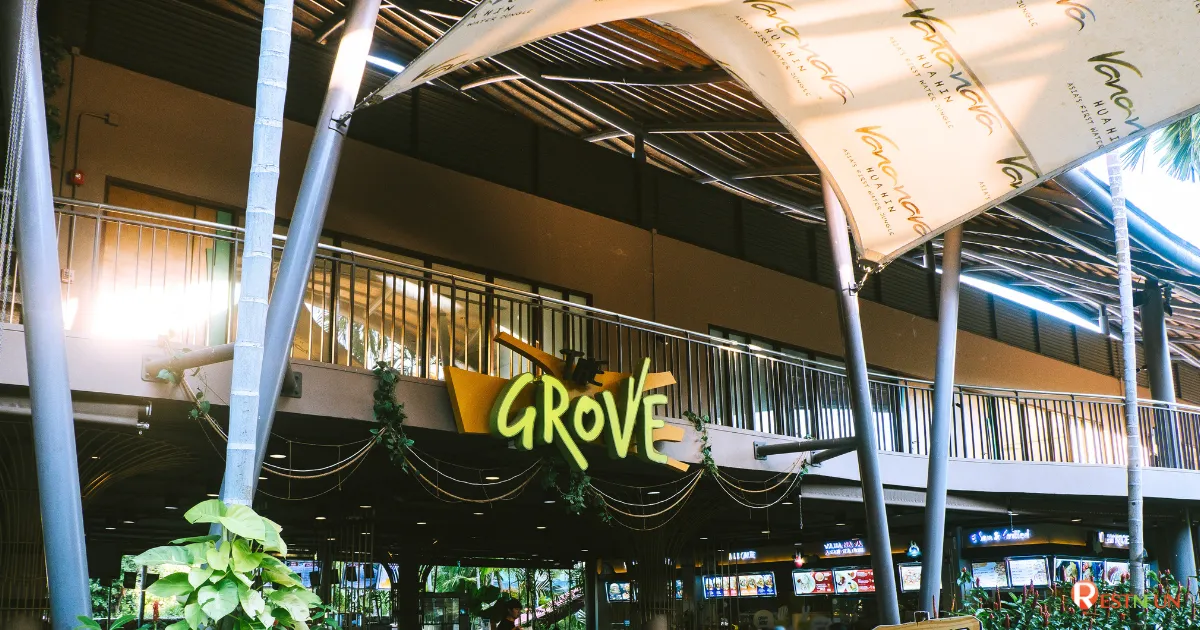 Dining area of Vana Nava Water Jungle